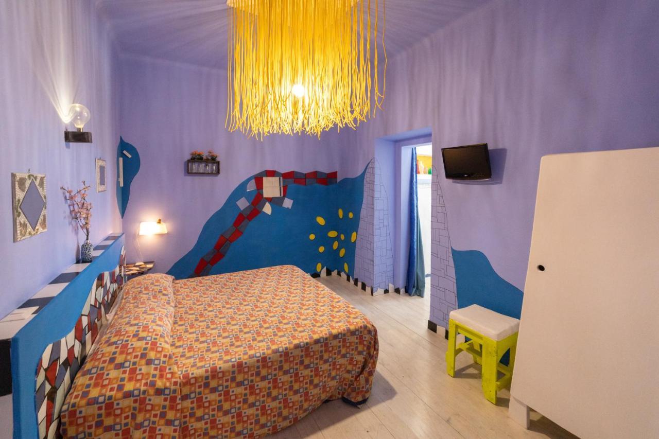 אלברובלו Art Rooms Joyful People מראה חיצוני תמונה