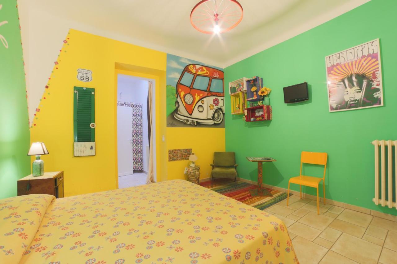 אלברובלו Art Rooms Joyful People מראה חיצוני תמונה