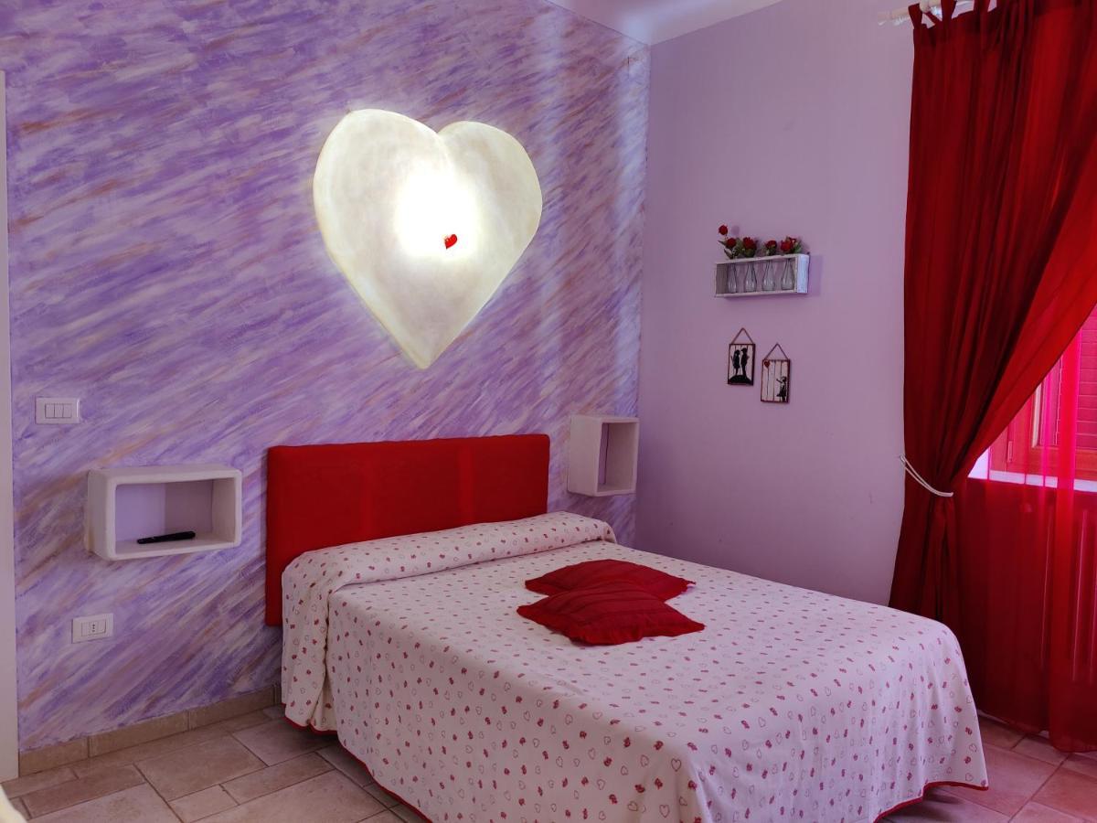אלברובלו Art Rooms Joyful People מראה חיצוני תמונה
